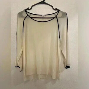 Aritzia Wilfred Women’s Exclusive‎ 100% Silk White With Black Trim Blouse Size S